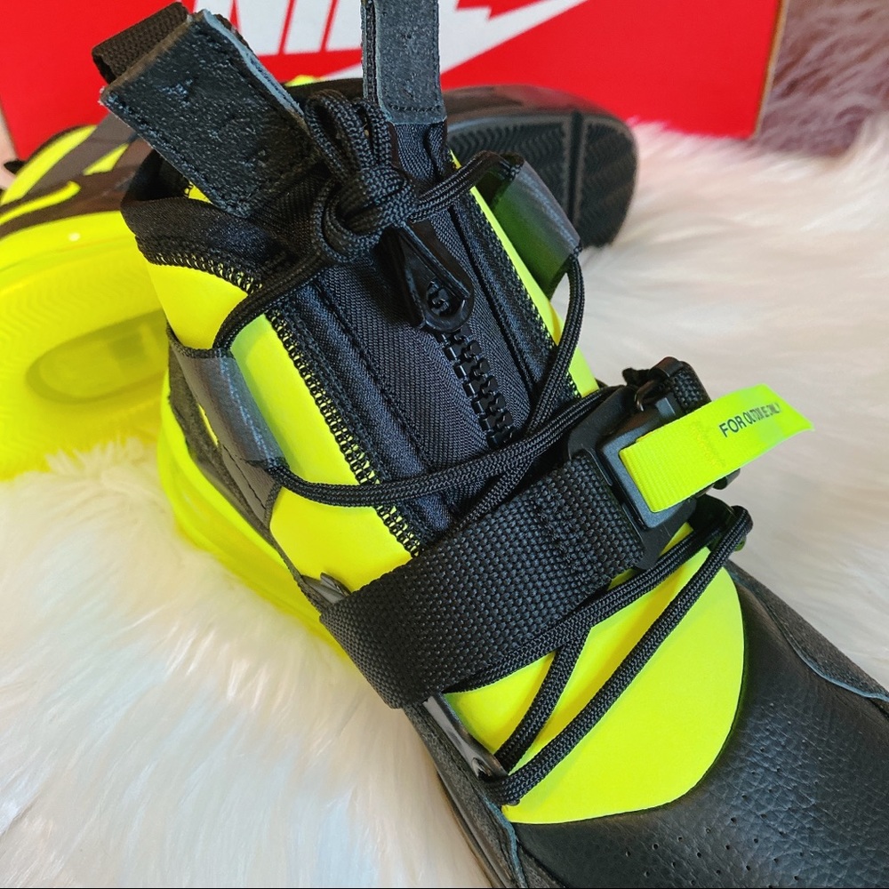 Nike Air Force 270 Utility Sneakers - Picture 3 of 14